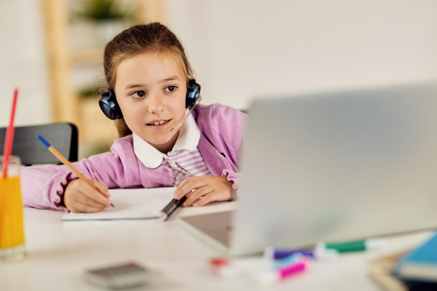 Modern vs. Traditional Why Your Child Needs Interactive Arabic Lessons Online